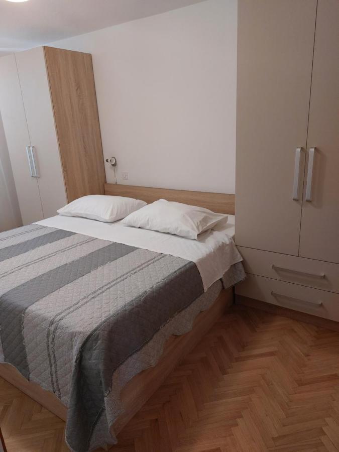 Apartments Mlacovic ราบ ภายนอก รูปภาพ