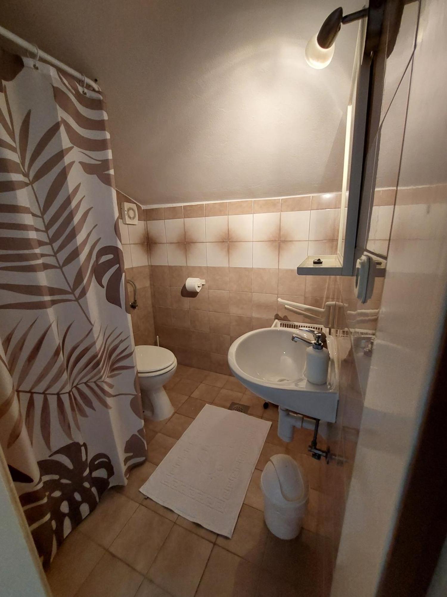 Apartments Mlacovic ราบ ภายนอก รูปภาพ