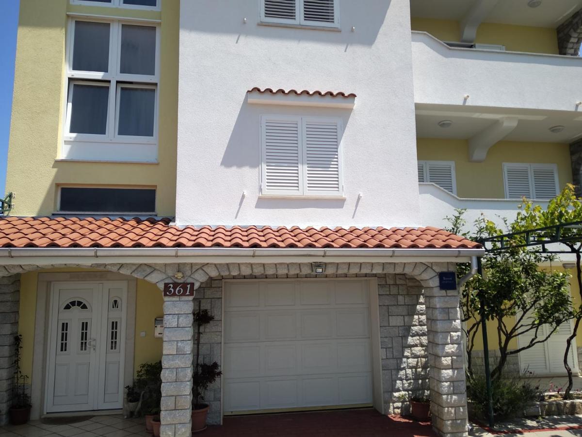 Apartments Mlacovic ราบ ภายนอก รูปภาพ